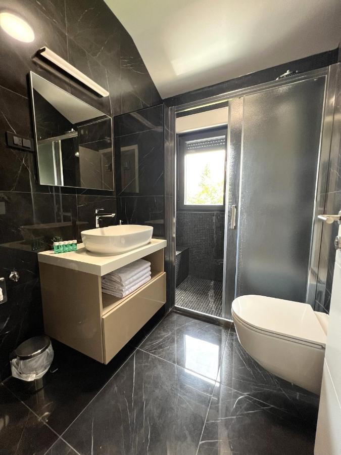 Beachfront House Olbia With Private Parking Trogir Exterior foto
